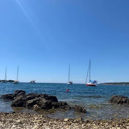 Studio Apartma Za 3 Osebe Cervar Porat - Istra * Porec